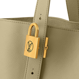 LV Low Key Cabas Clay