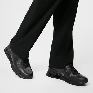 LV Run Away Trainers Black