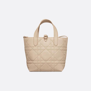 Medium Dior Toujours Vertical Beige