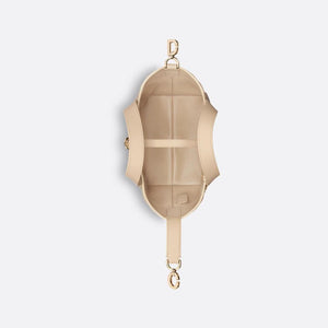 Medium Dior Toujours Vertical Beige