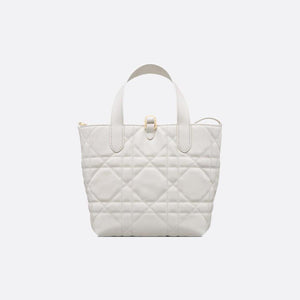 Medium Dior Toujours Vertical White