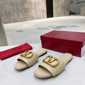 Women Slipper - Valentino Beige