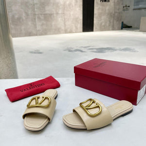 Women Slipper - Valentino Beige