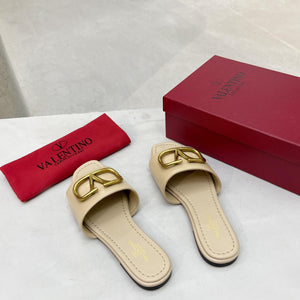 Women Slipper - Valentino Beige