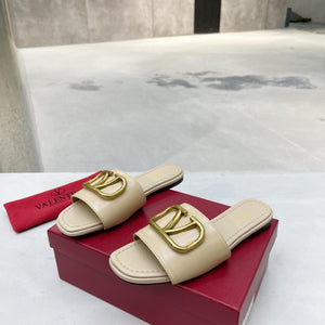 Women Slipper - Valentino Beige