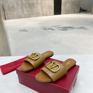 Women Slipper - Valentino Gold