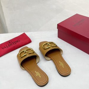 Women Slipper - Valentino Gold