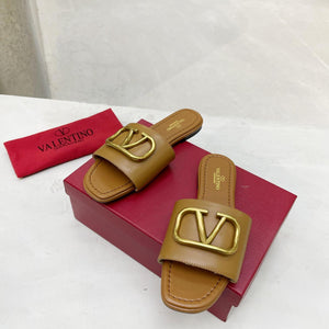 Women Slipper - Valentino Gold
