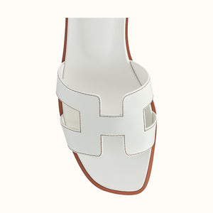 Women sandal - White Balance