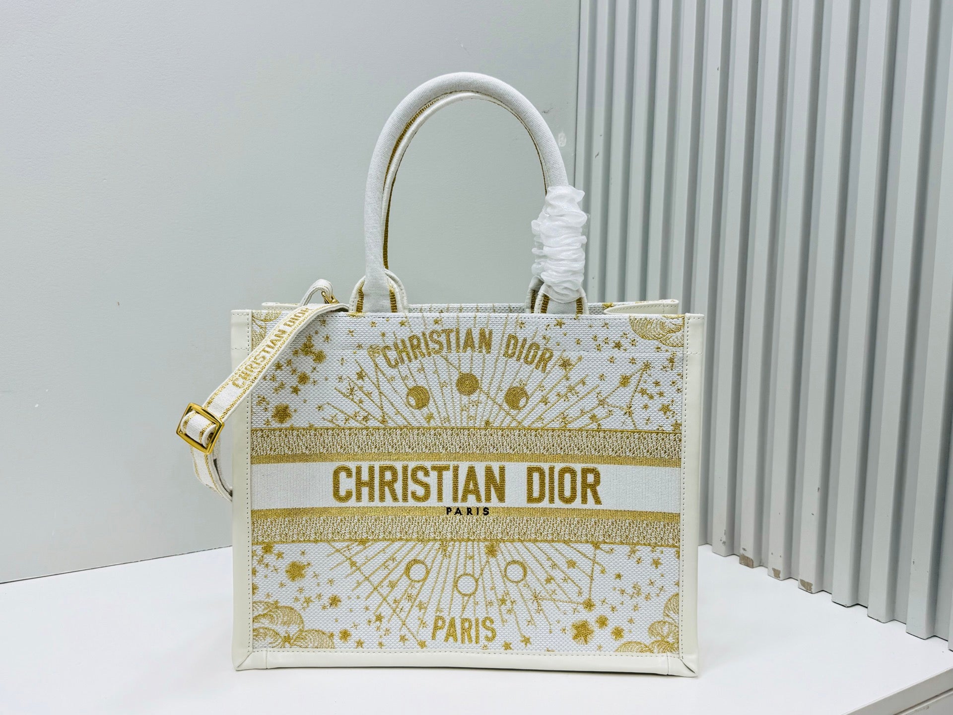 Christian Dior White Gold bag