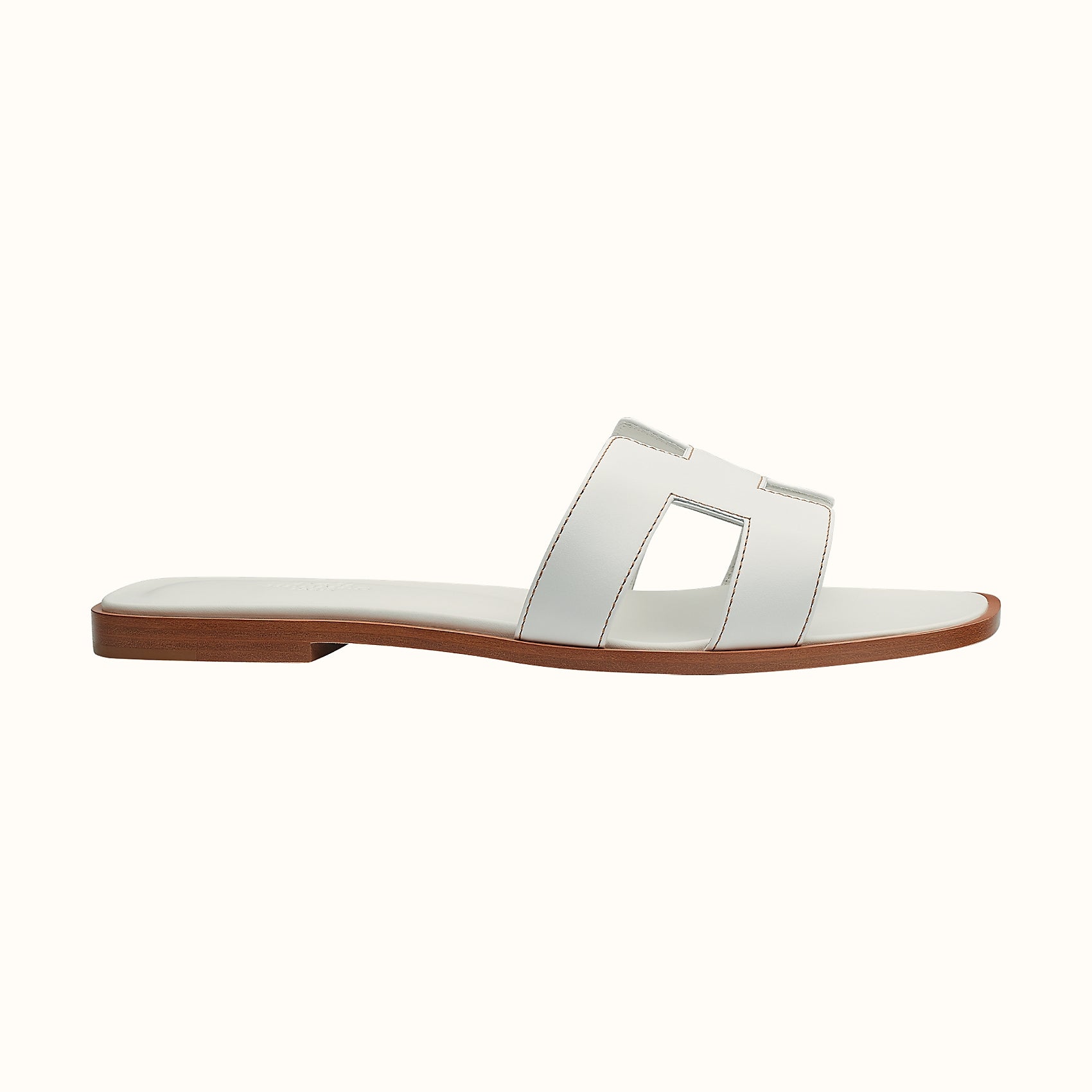 Women sandal - White Balance