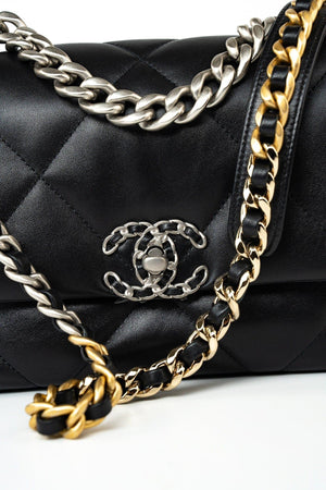 CHANEL Pre-Owned Black-SHOZLY