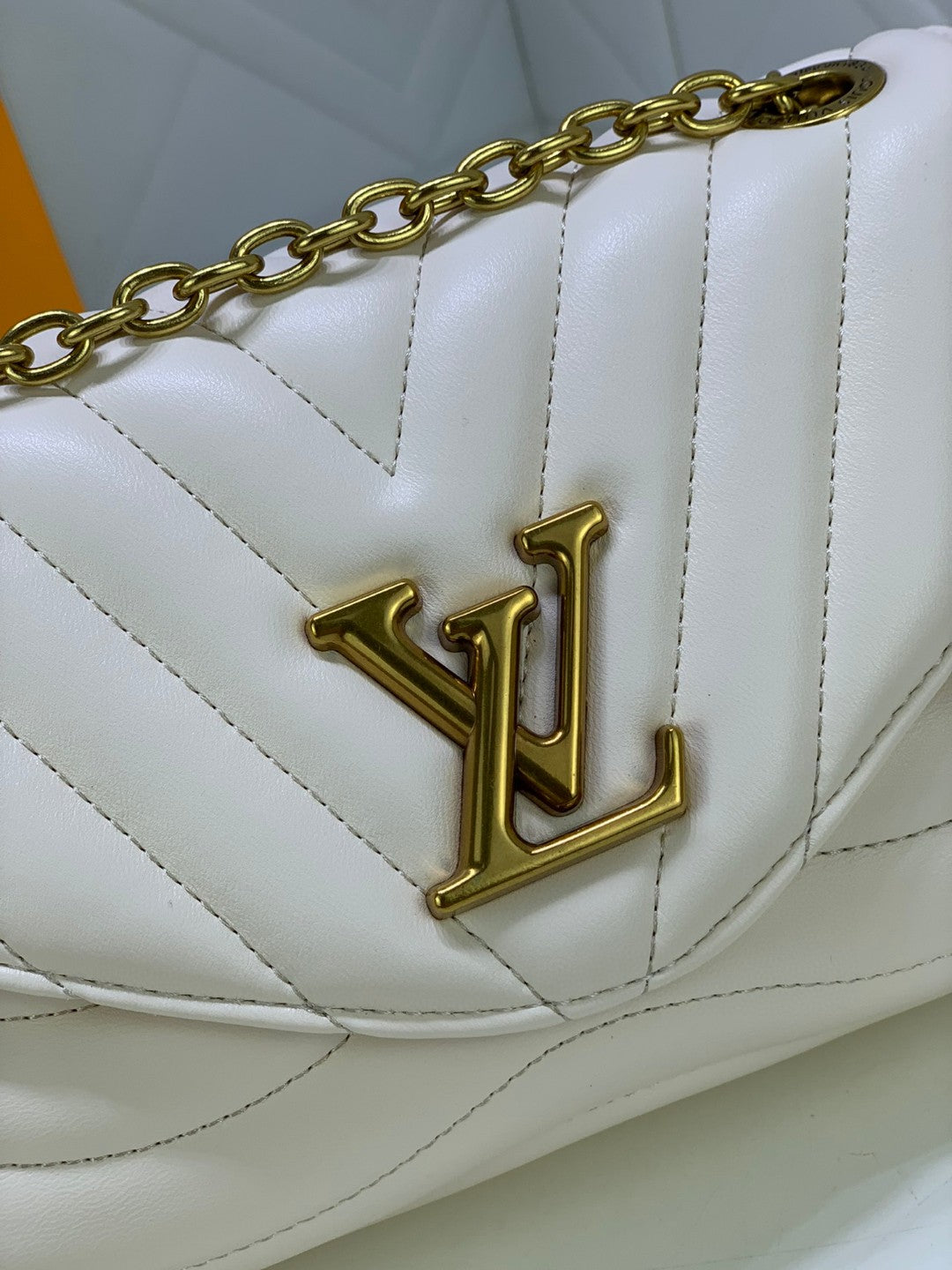 LV White Bag-SHOZLY