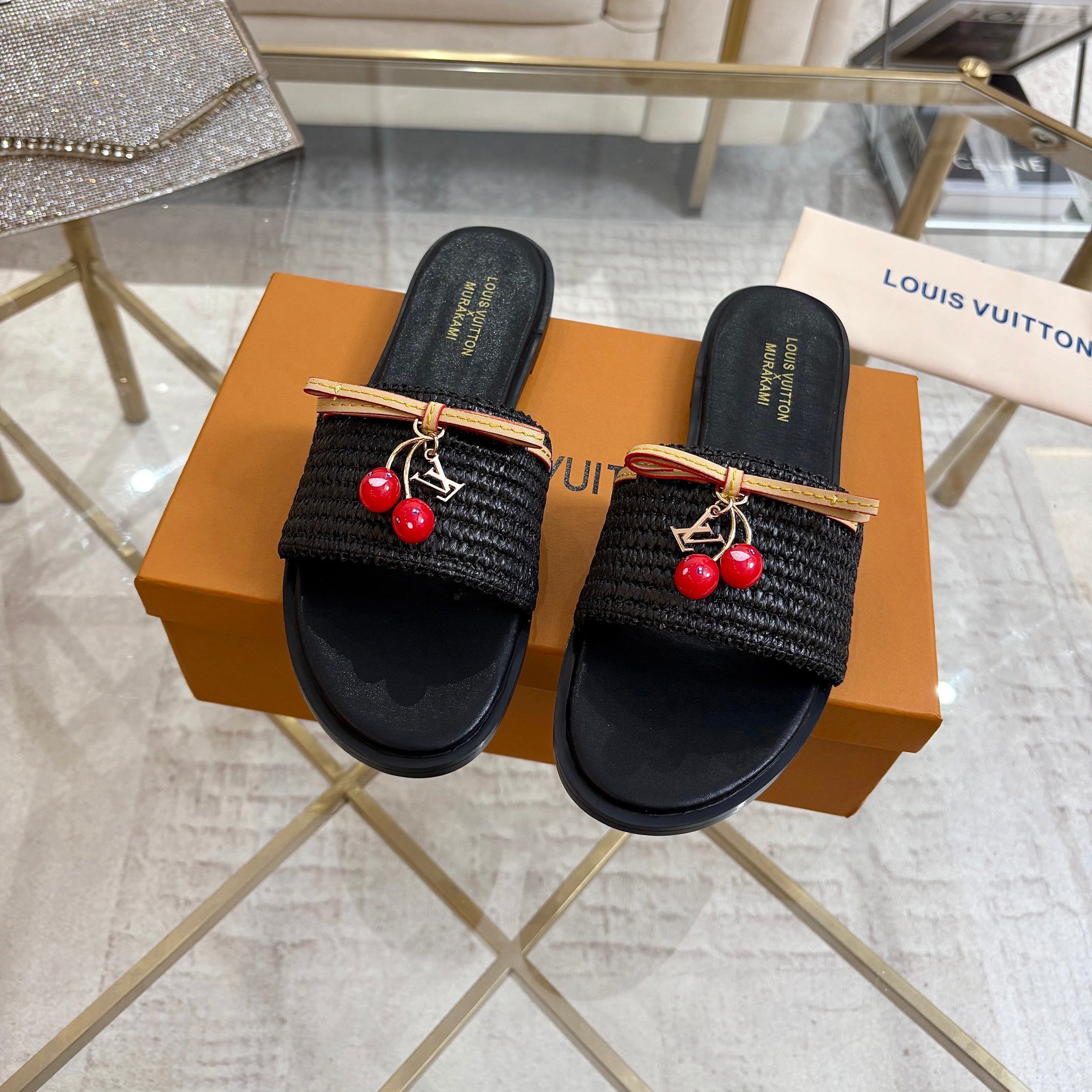 سليبر نسائي LV x TM Lily Flat Takashi أسود