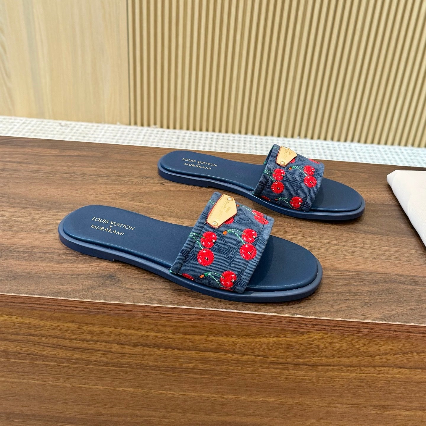 سليبر نسائي LV x TM Lily Flat Mule أزرق داكن