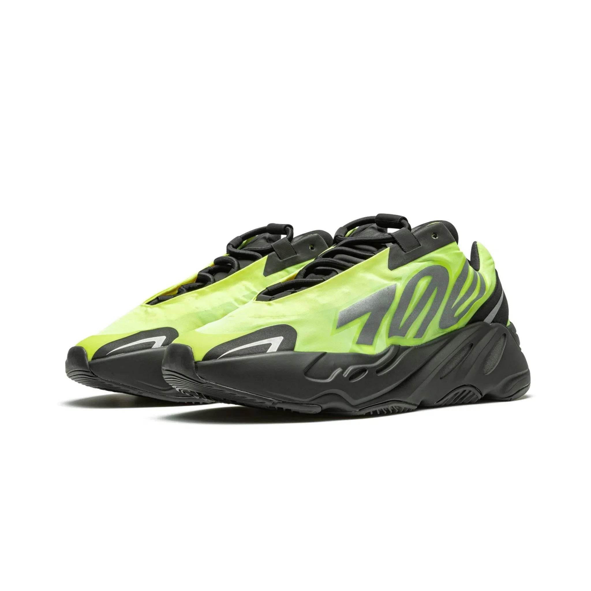 Yeezy Boost 700 MNVN - Phosphor-LOTABY